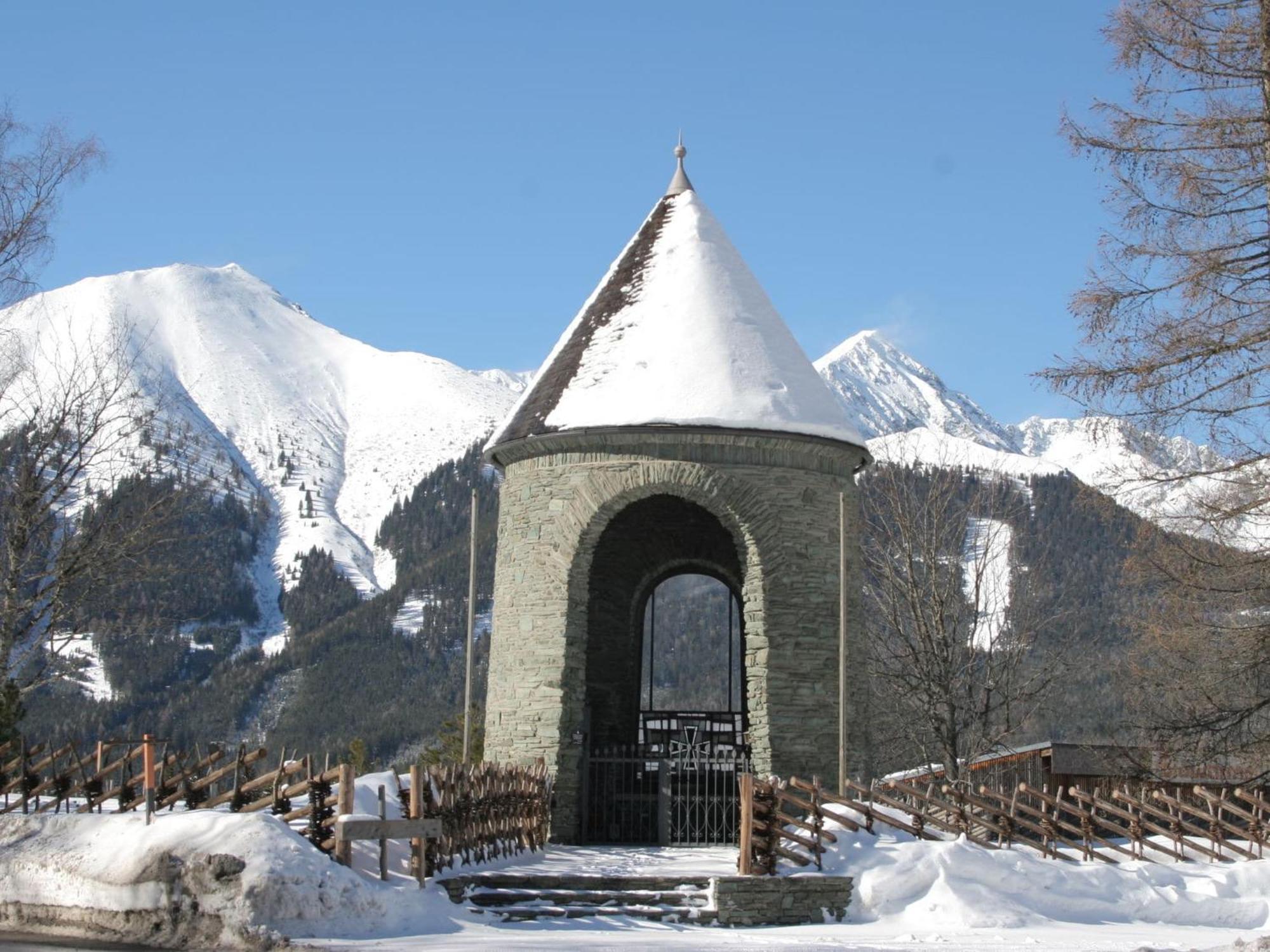 Nice Chalet In Hohentauern Styria With Sauna Villa Bagian luar foto
